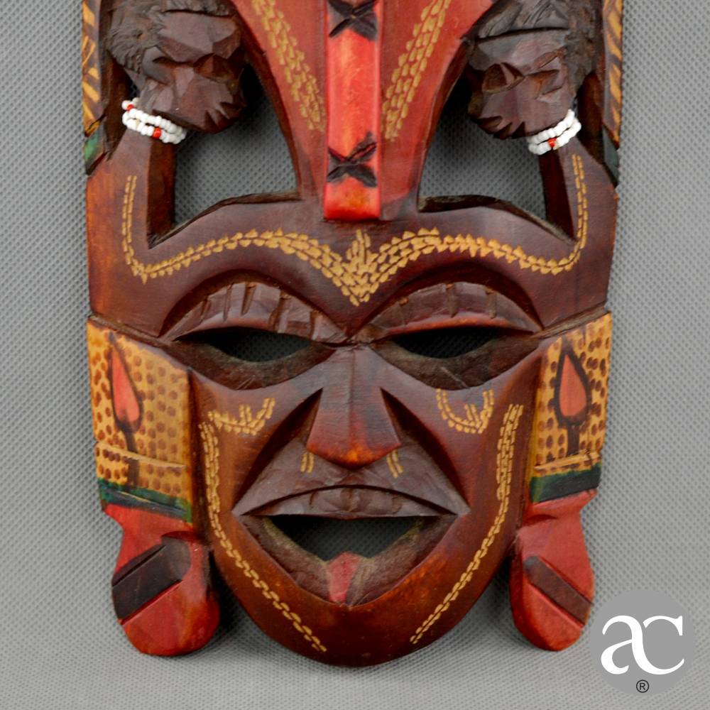 Thingle thingle. | Par de máscaras Africanas em Madeira