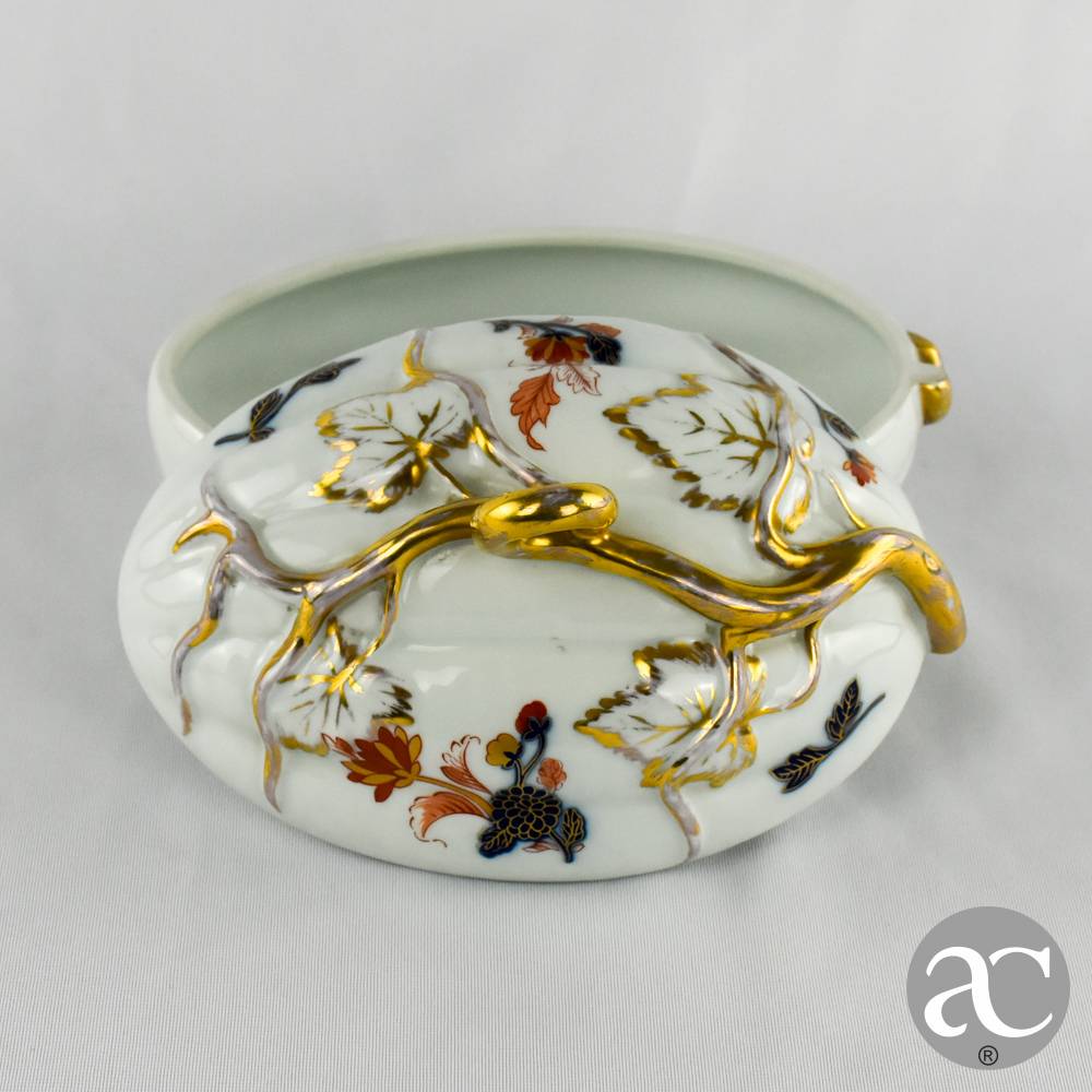 Thingle thingle. | Caixa em forma de melão, Porcelana Vista Alegre, decoração Imari