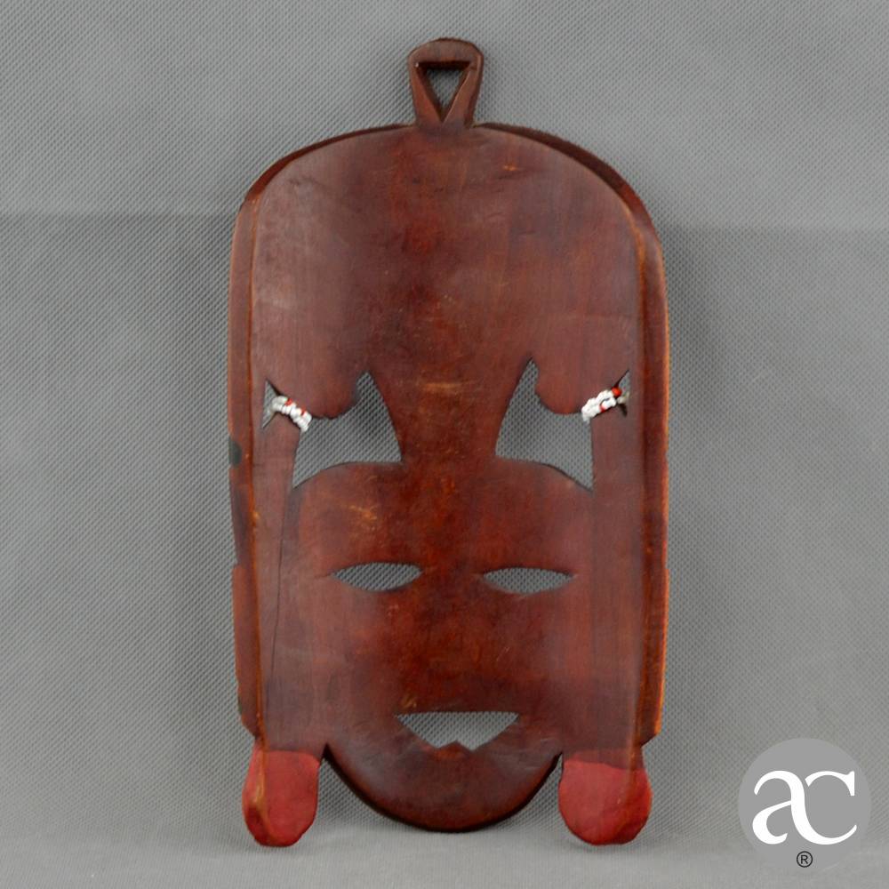 Thingle thingle. | Par de máscaras Africanas em Madeira